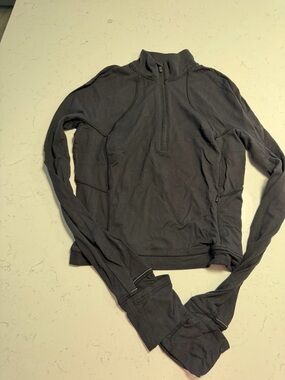 Lululemon cropped quarter zip